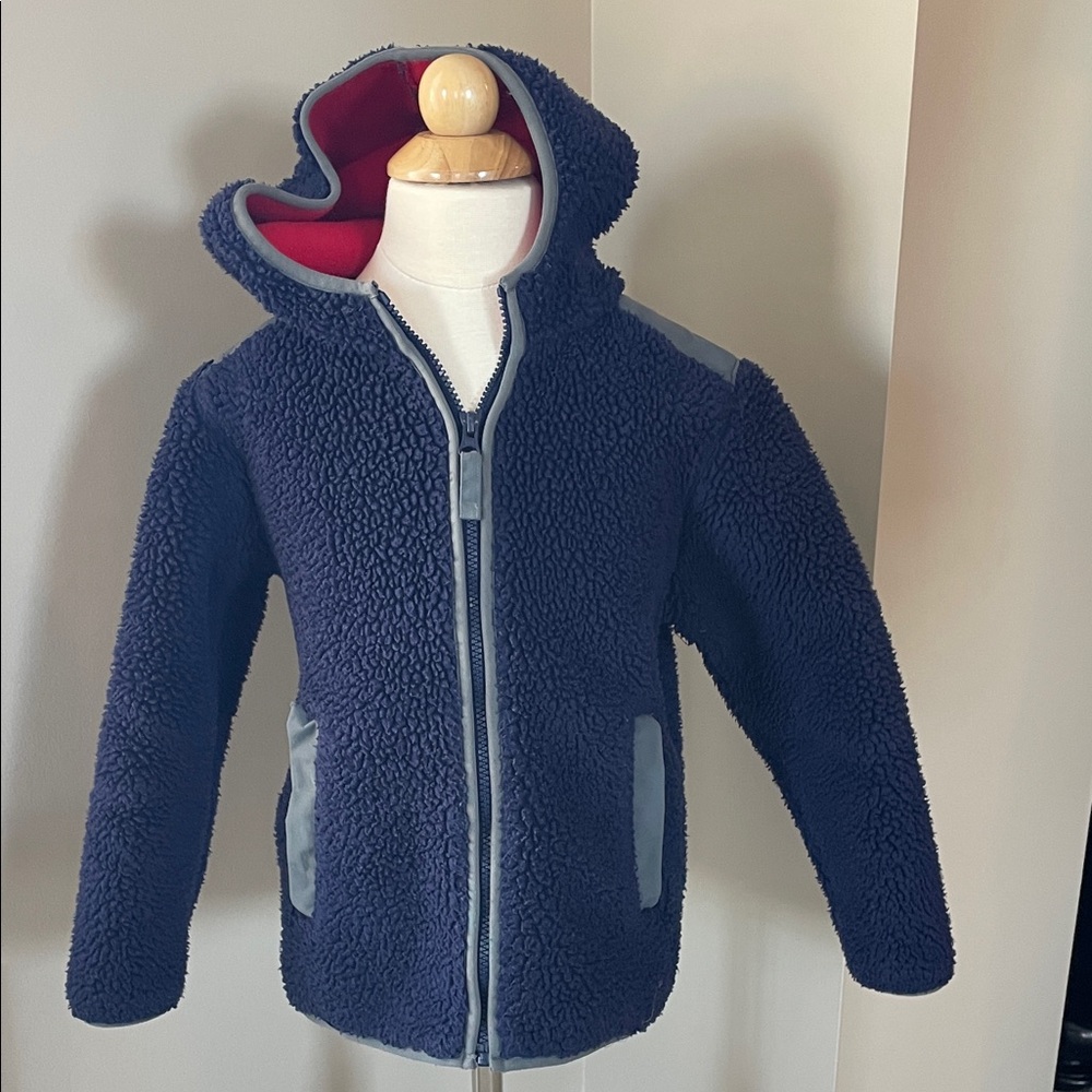 Hanna Andersson Boys’ Navy Sherpa Hoodie with Red Lining (120)